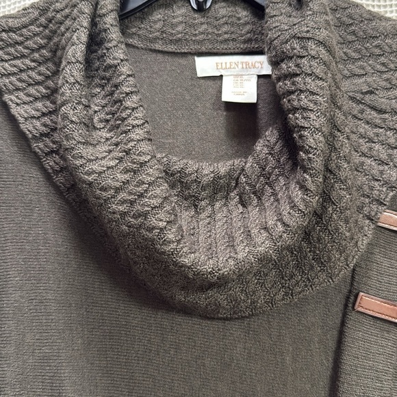 Ellen Tracy Poncho sweater Olive Green w leather closures SZ XL wool blend - Picture 8 of 11